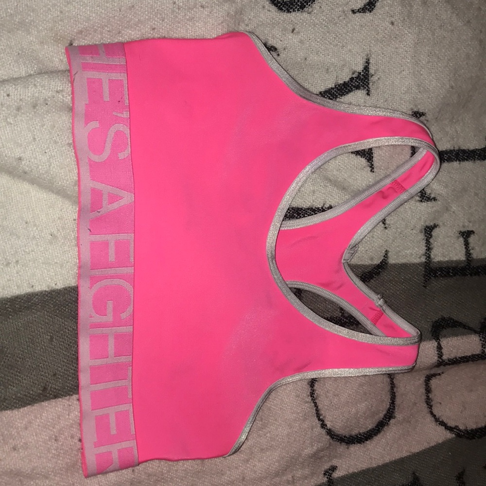 sports bra